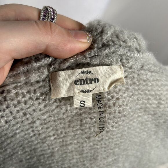 Entro Multicolor Acrylic Cardigan Sweater Top Long Sleeve Small Casual Red Gray - Picture 5 of 8